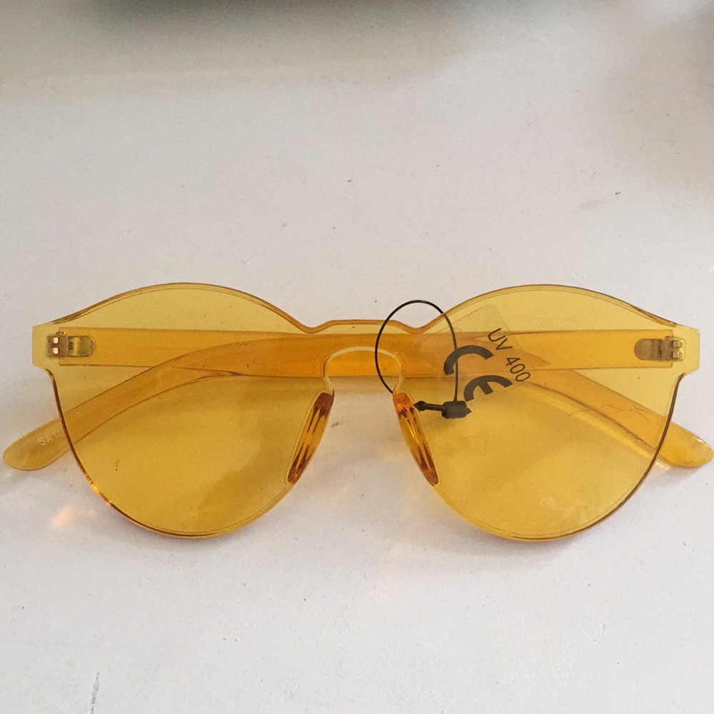 Color lens glasses - MOOD SHIFTERS